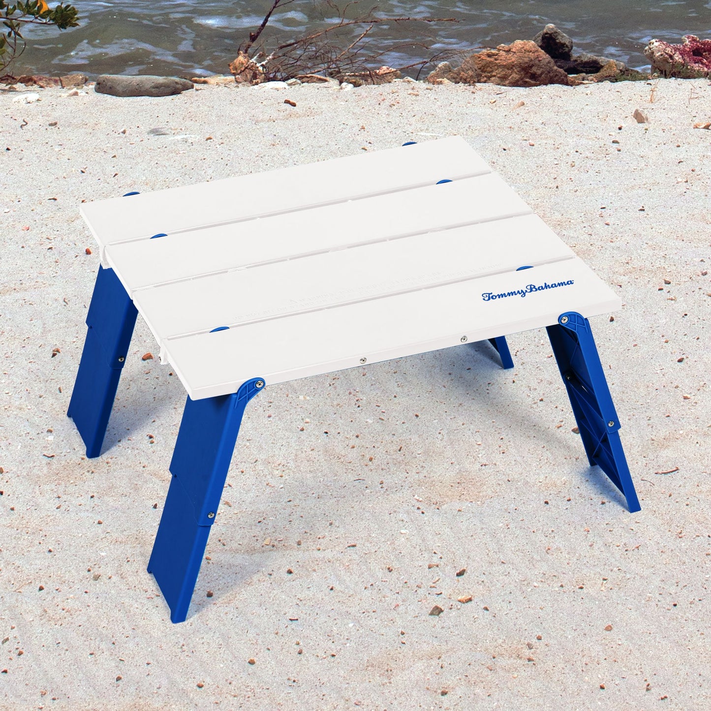 tommy-bahama-family-outdoor-portable-table---xl
