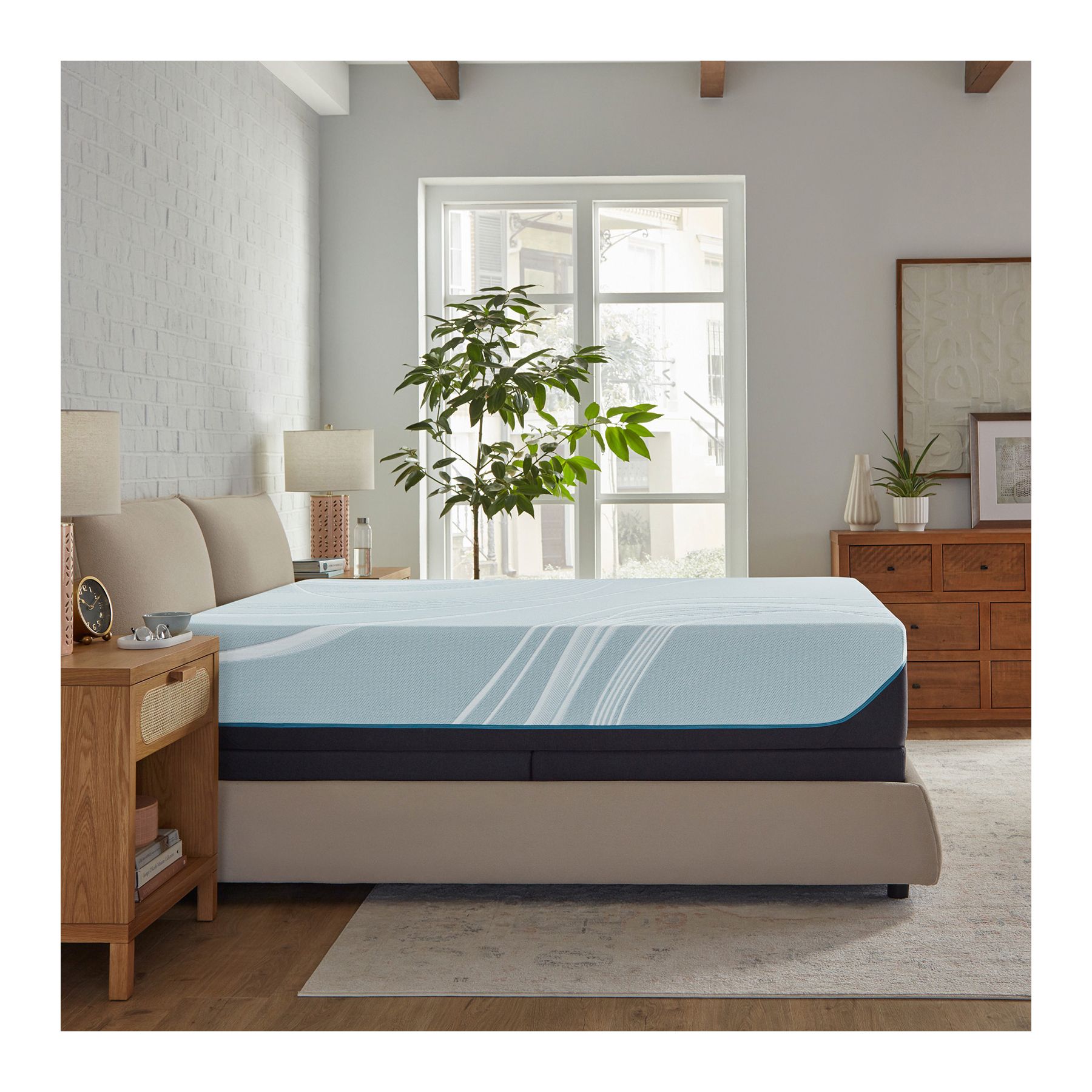tempur-pedic-tempur-luxeadapt-medium-hybrid-mattress-with-ergo-smartbase-with-300-bjs-gift-card